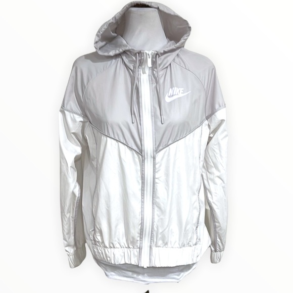 nike windbreaker white and gray